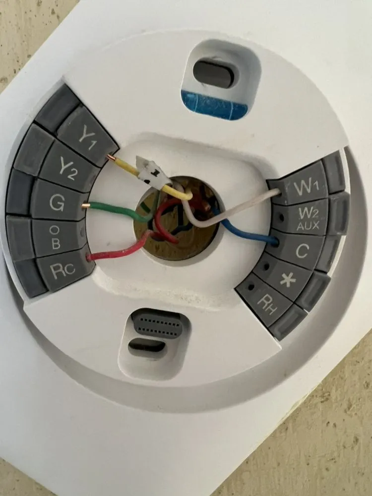 Slide of Luna Electric