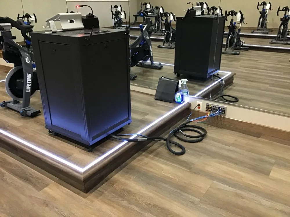 Slide of Luna Electric