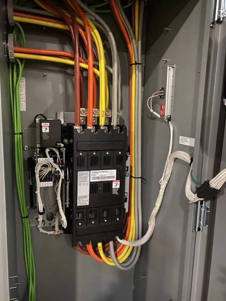 Slide of Luna Electric