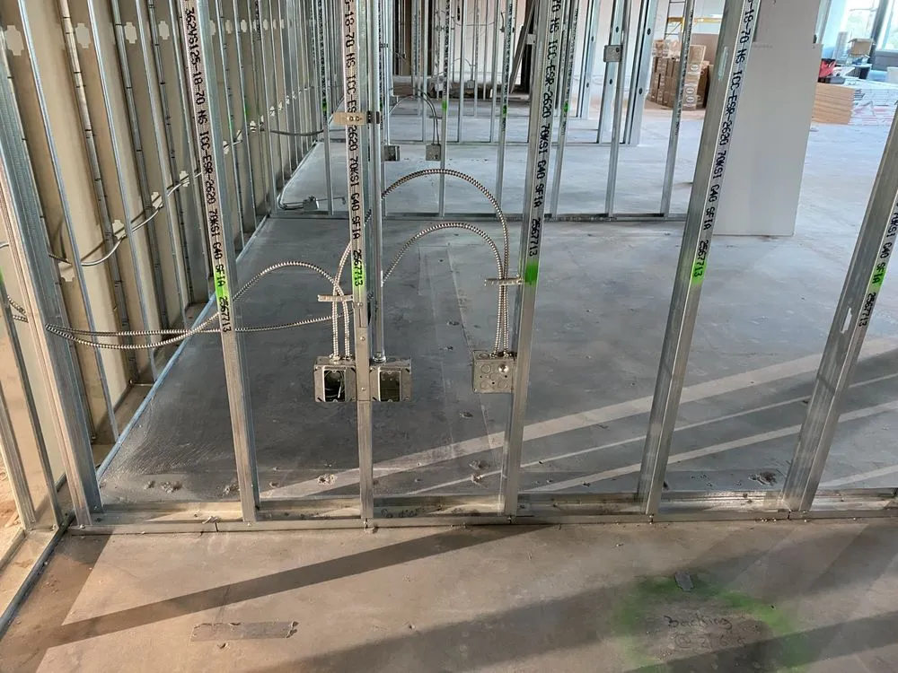 Slide of Luna Electric