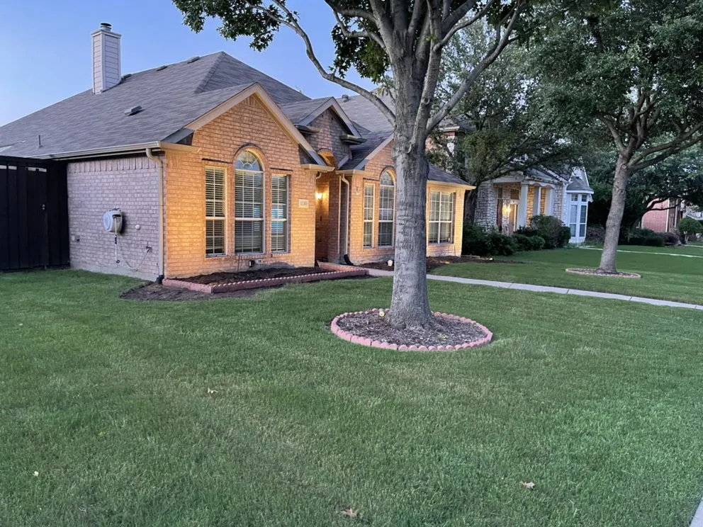 Slide of Luna electrician