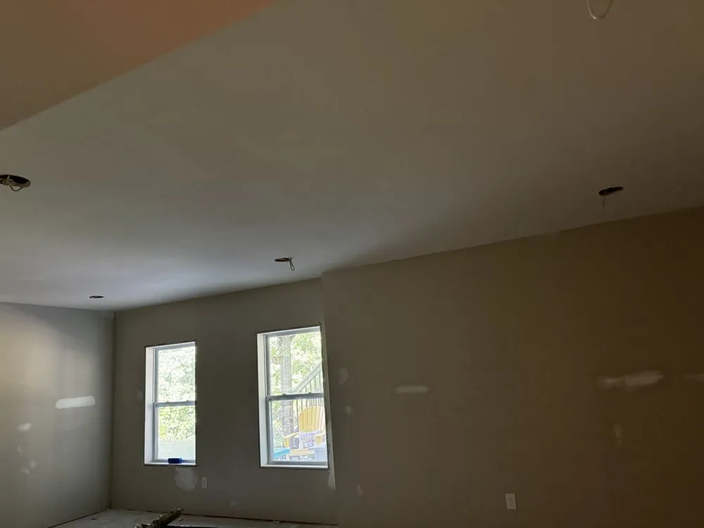 Slide of Luna Handy Electric