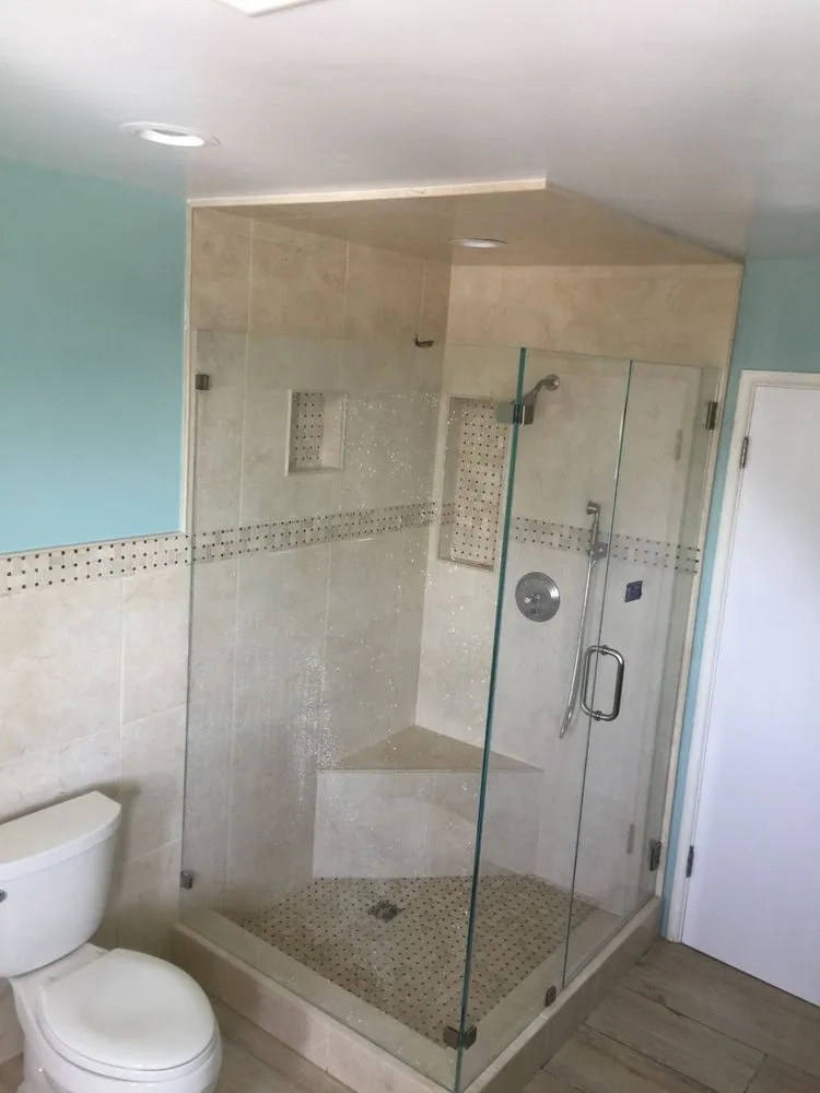 Slide of Luna Handyman