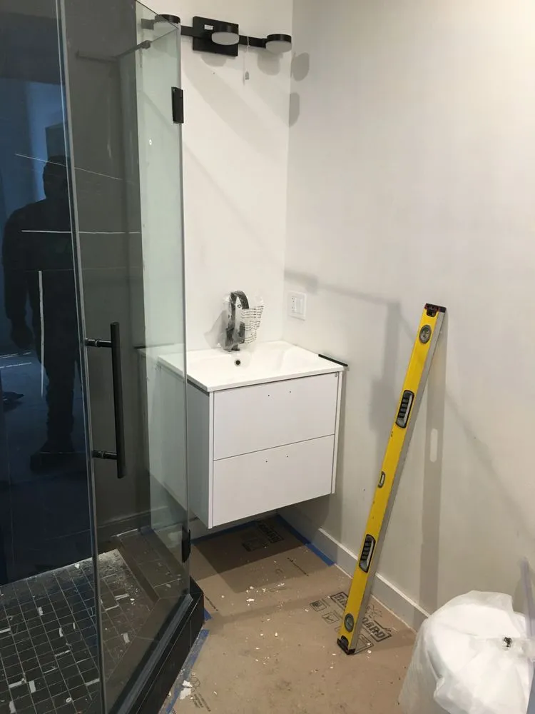 Slide of Luna Handyman