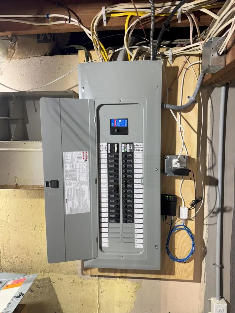 Slide of Lussier Electrical Service