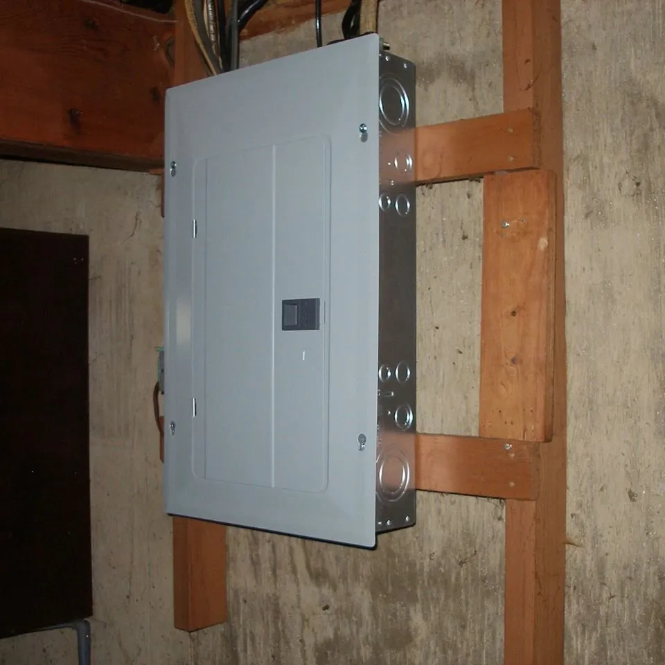 Slide of Luta Electric & Designs