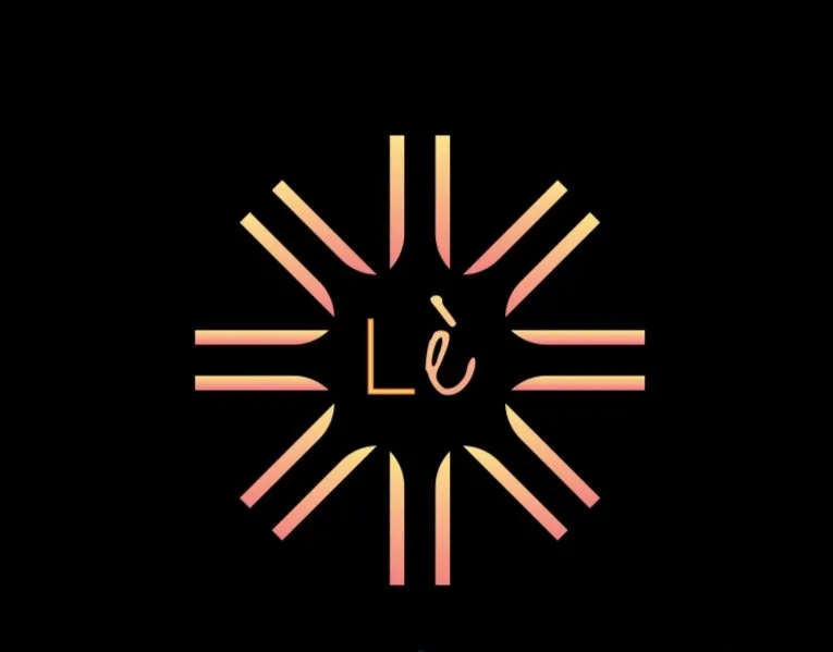 Slide of Lux E Lite