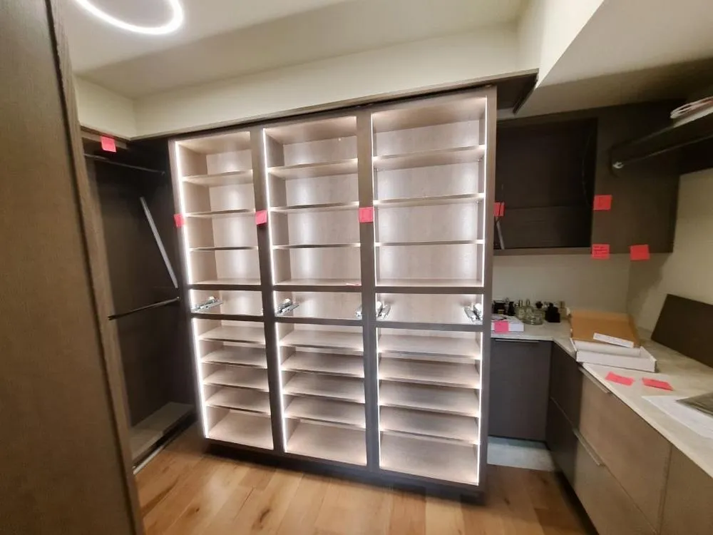 Slide of Lux Electric