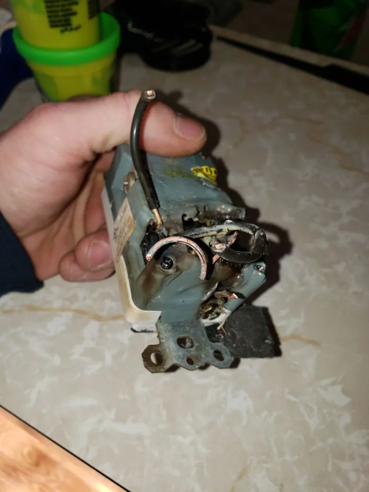 Slide of LUX Electrical Services