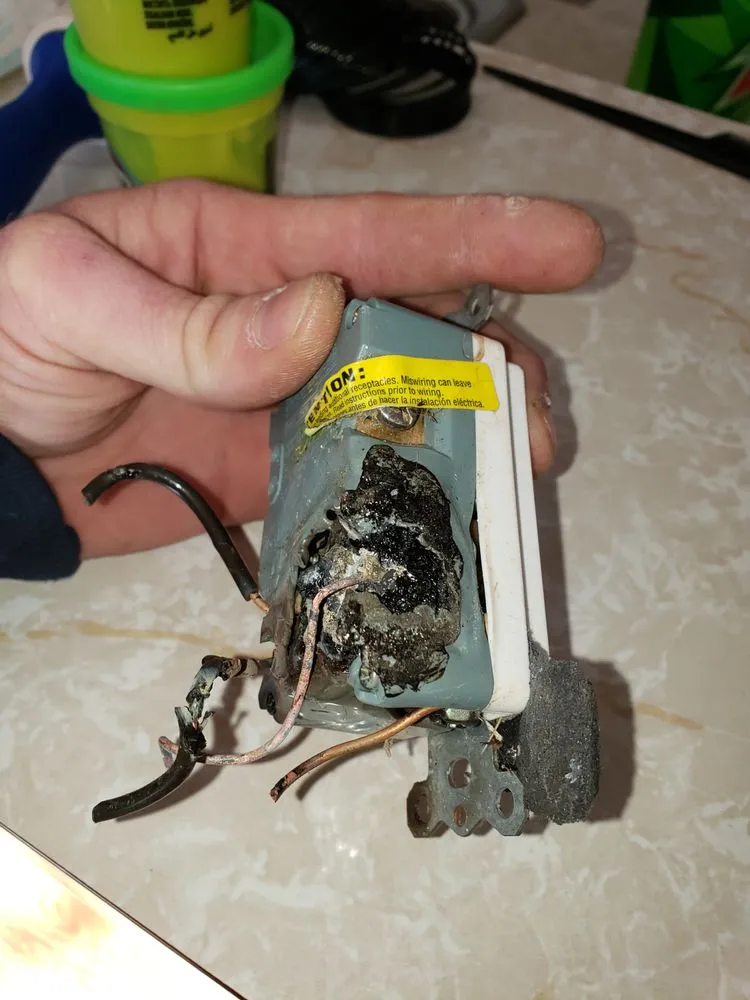 Slide of LUX Electrical Services