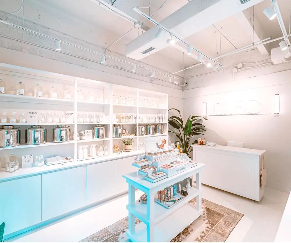 Slide of Luxe Electric