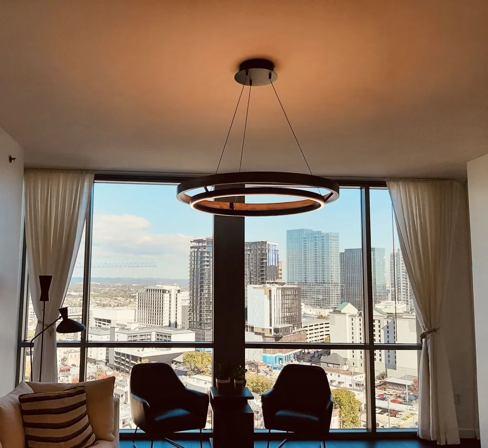 Slide of Luxe Electric