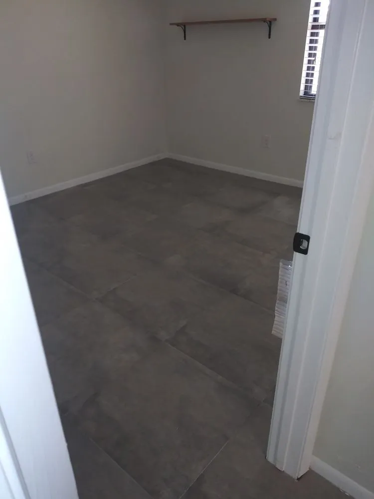 Slide of Luxe Services Of Florida