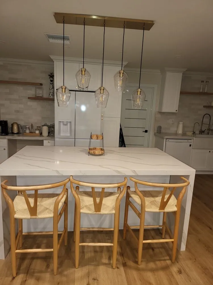 Slide of Luxebury Services