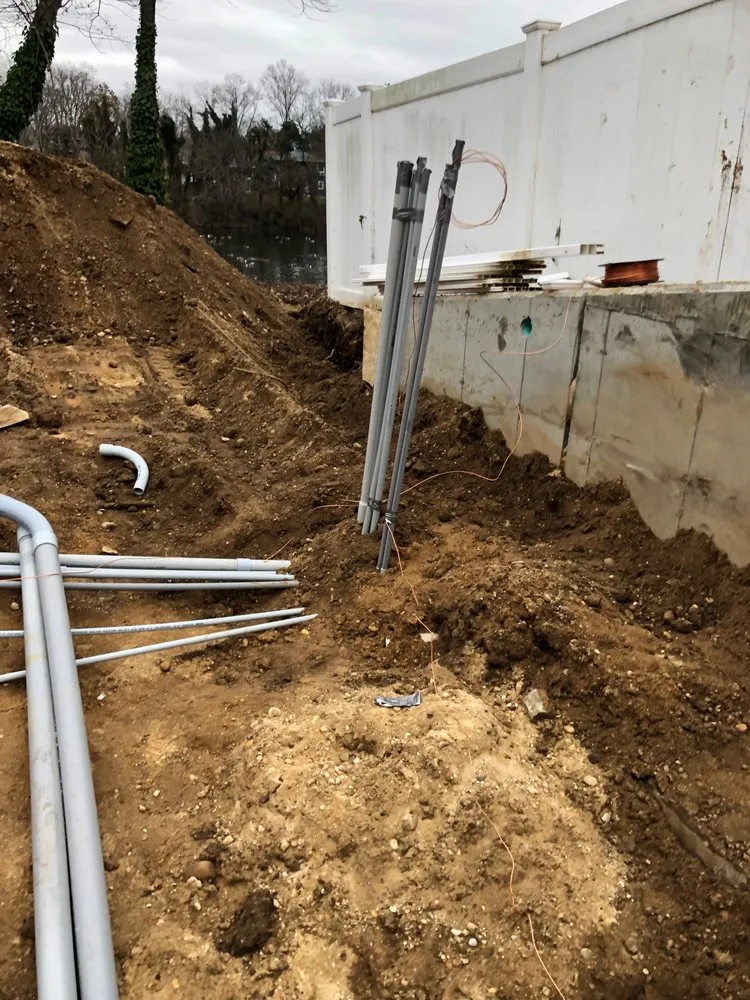 Slide of LUZ Electric Construction