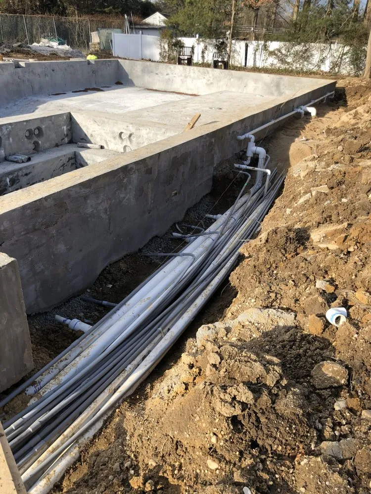 Slide of LUZ Electric Construction