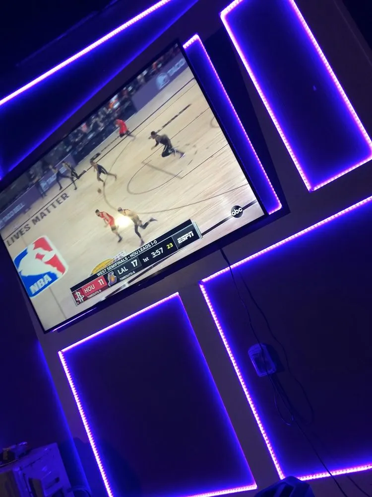 Slide of LUZ Electric Construction