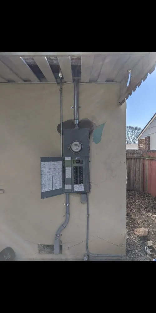 Slide of Luz Electric