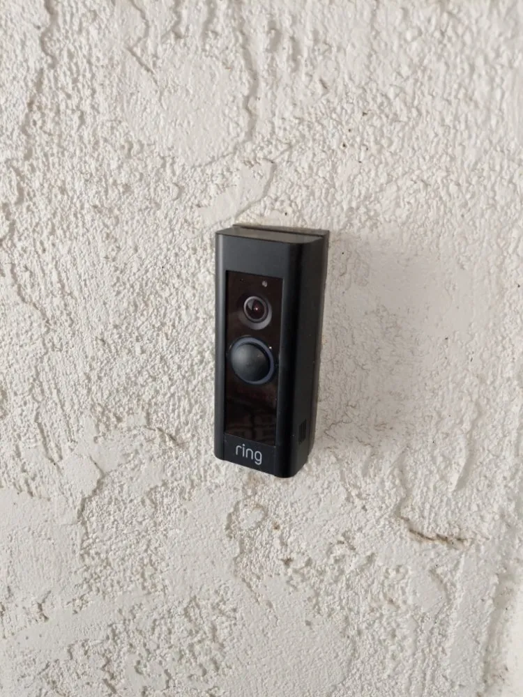 Slide of Luz Electric