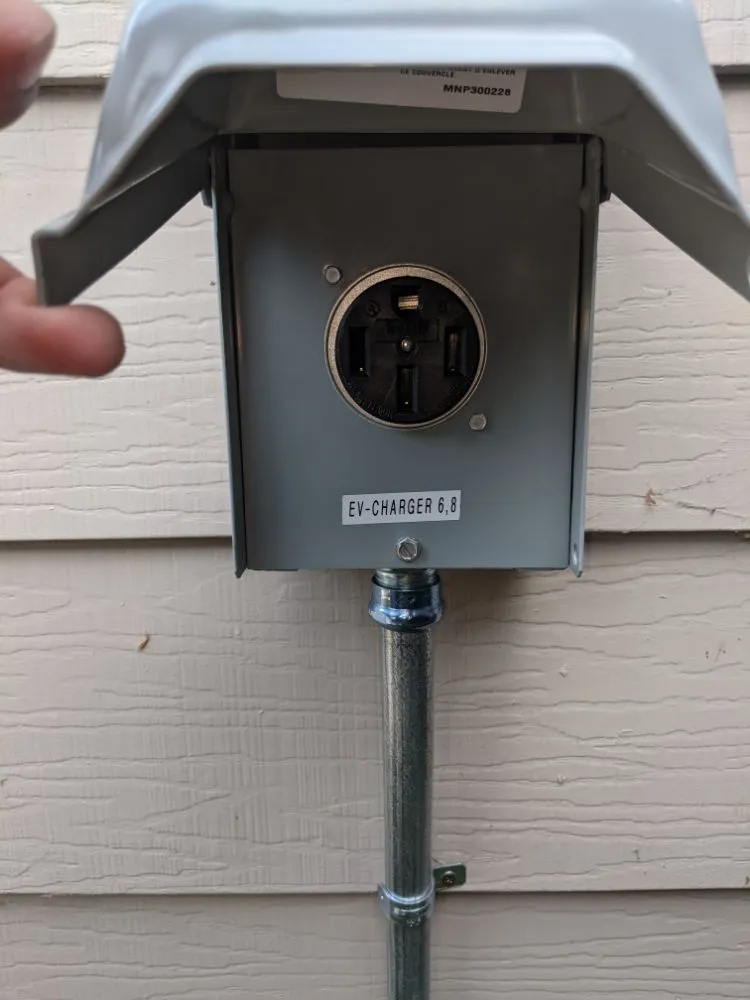 Slide of Luz Electric