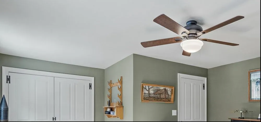 Slide of Lyles Electrician Service