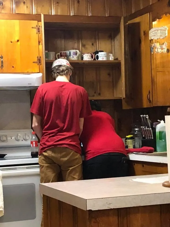 Reliable electrical service for homes in lighting installation, by