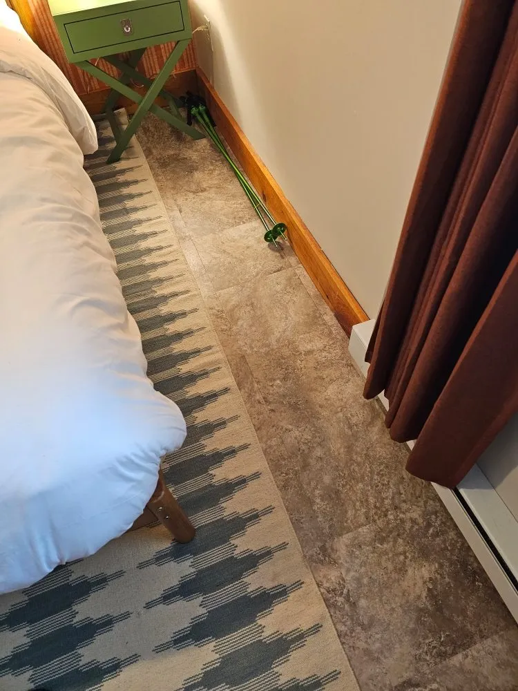 Professional electrician providing emergency electrical service in , 