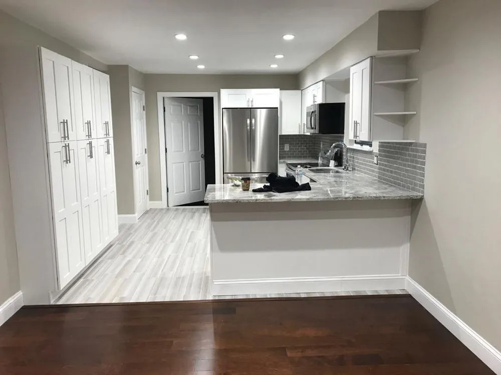 Slide of Lynwood Electric Company