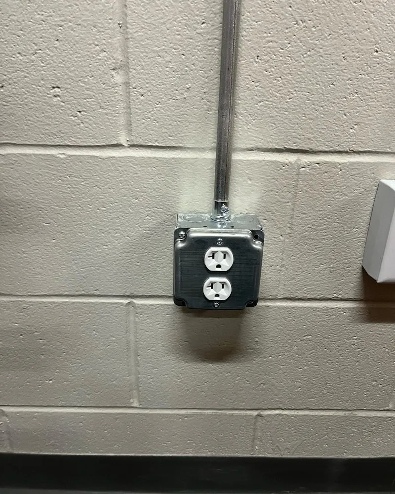 Slide of Lyons Certified Electrician