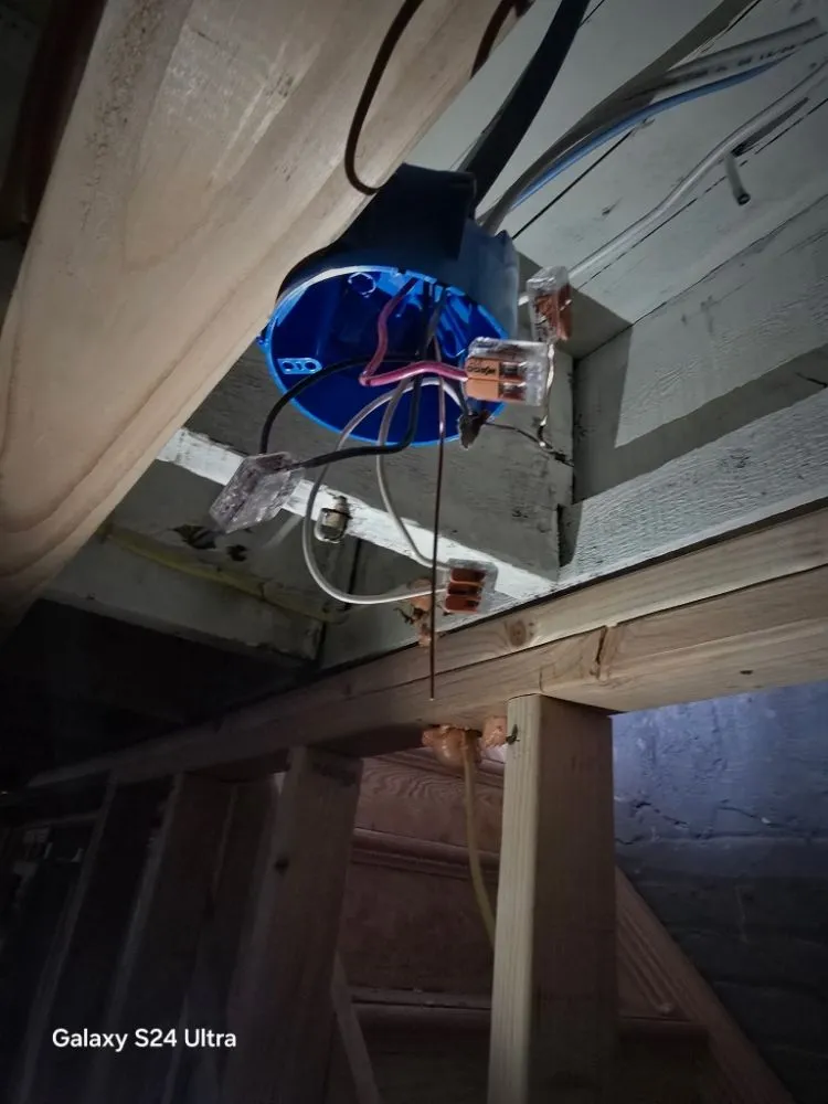 Expert emergency electrical service service in ,  - Lyons Electrical Contractors