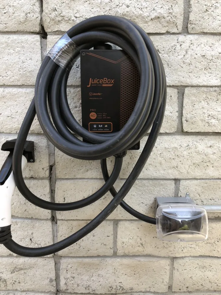 Licensed circuit breaker repair service in ,  - M & I Electric