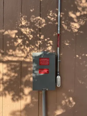 M & J Solar Suppliers Logo