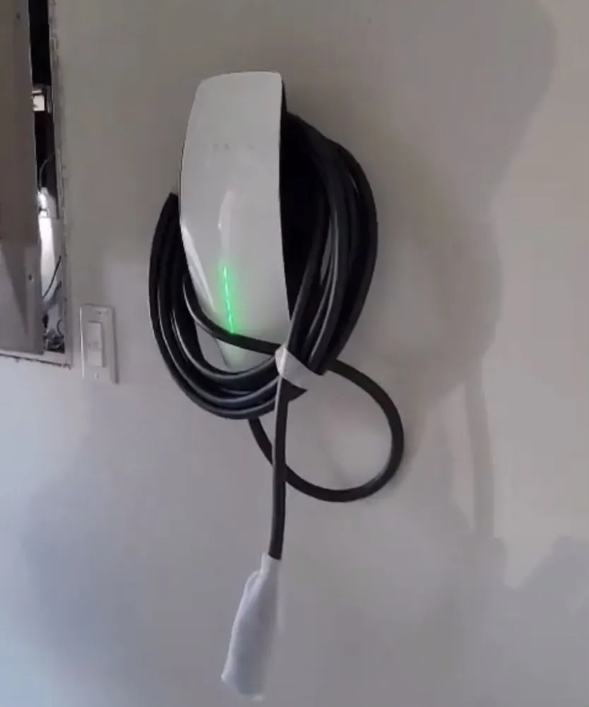 Professional outlet and switch repair experts serving , - M & M Electric Services