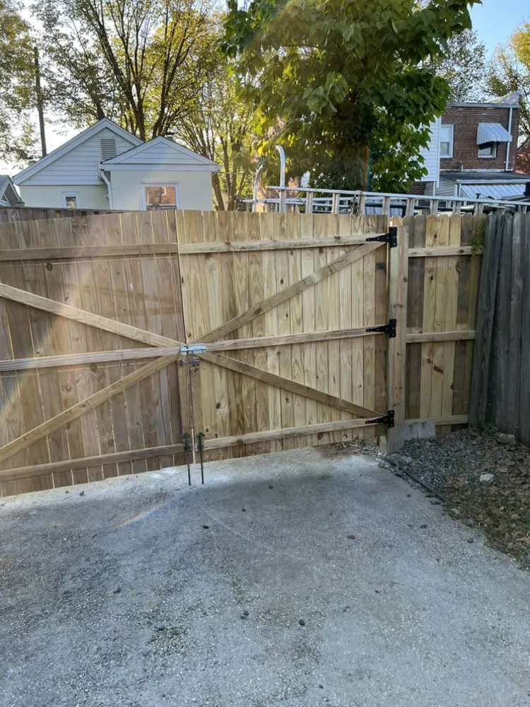 Emergency electrician providing panel upgrade in Upper Marlboro, MD - M & M General Contractor and Tech
