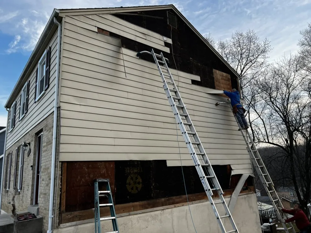 Expert electrician providing outlet and switch repair in Upper Marlboro, MD - M & M General Contractor and Tech
