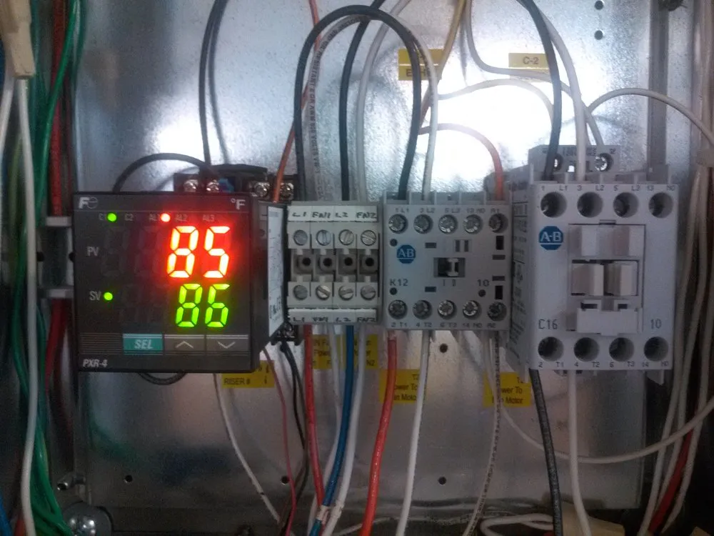 Slide of M & R Electrical Services