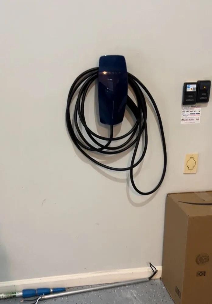 Slide of M D Contracting Solutions