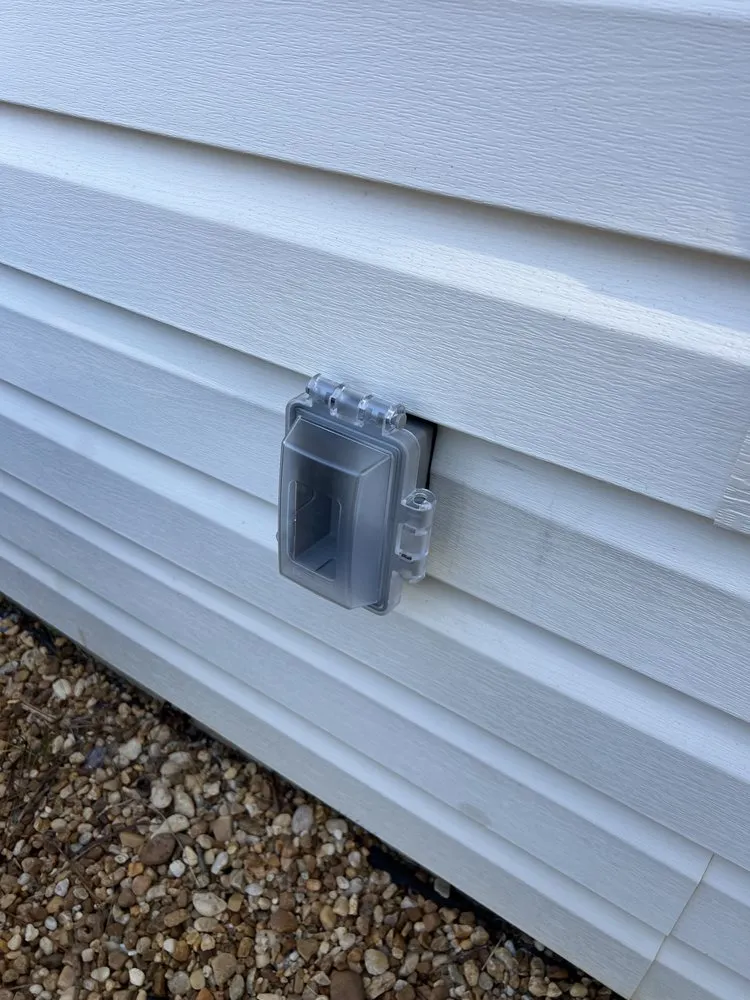 Slide of M D Contracting Solutions