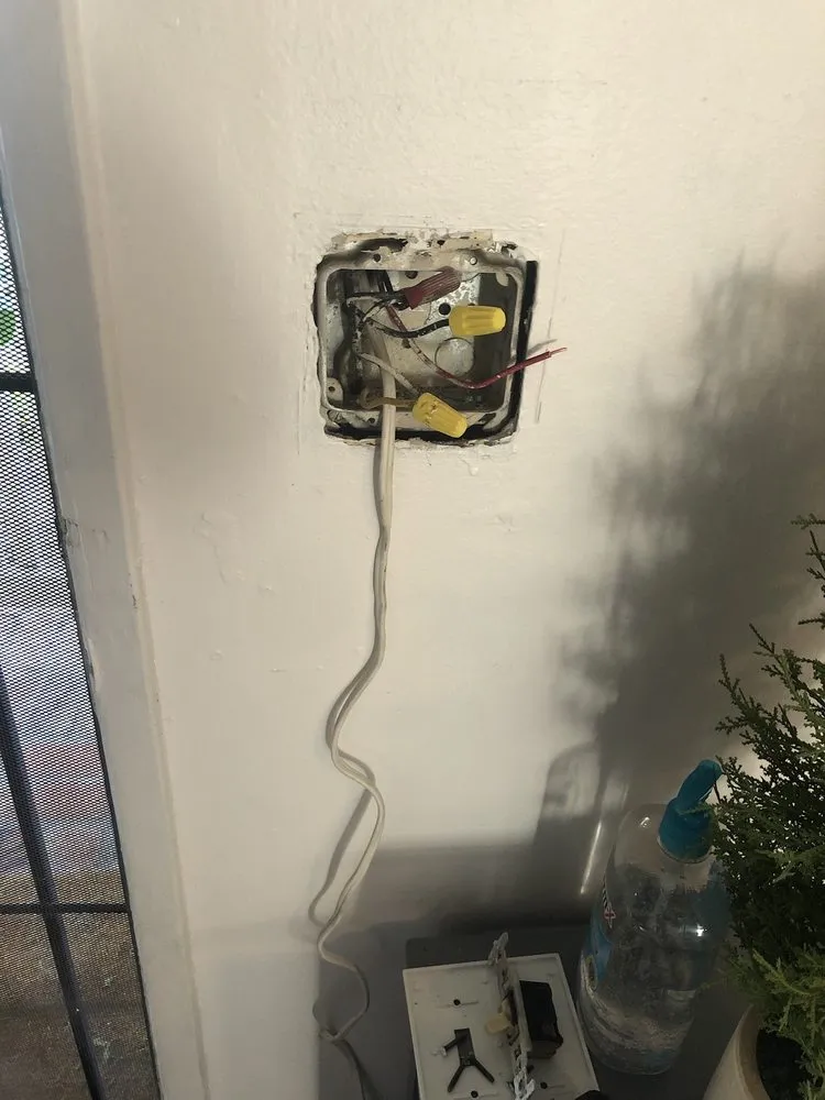 Slide of M Electric Construction