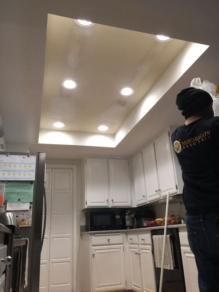 Slide of M Electric Construction