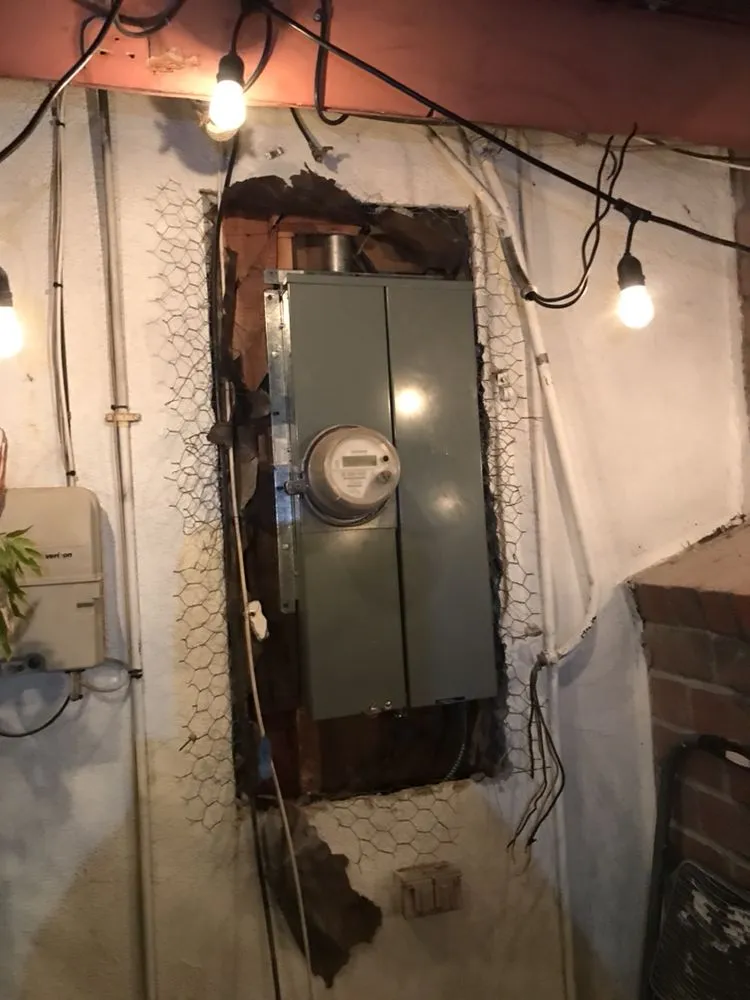 Slide of M Electric Construction