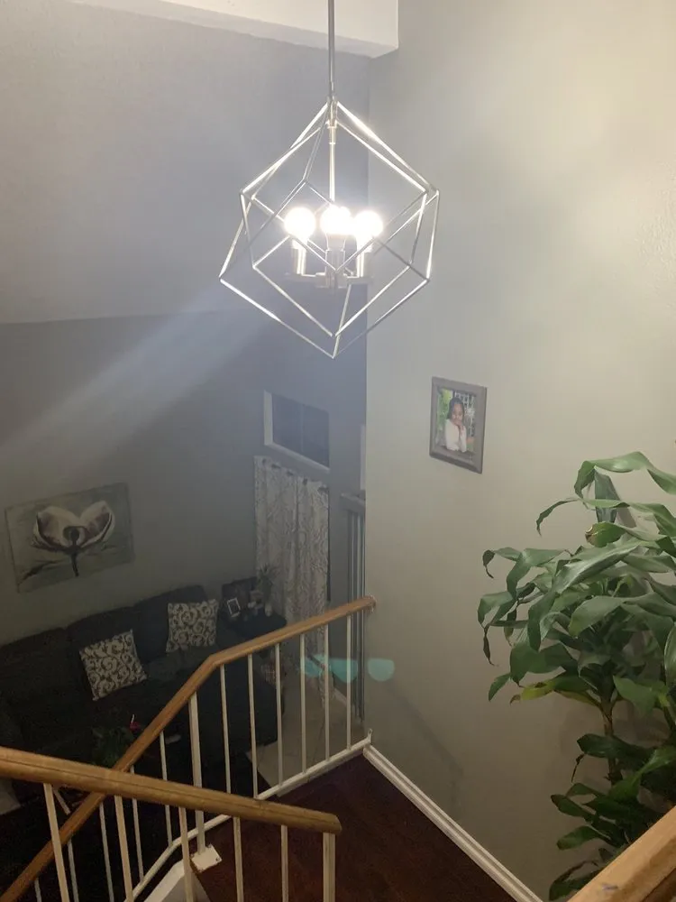 Slide of M Reyes Electrical