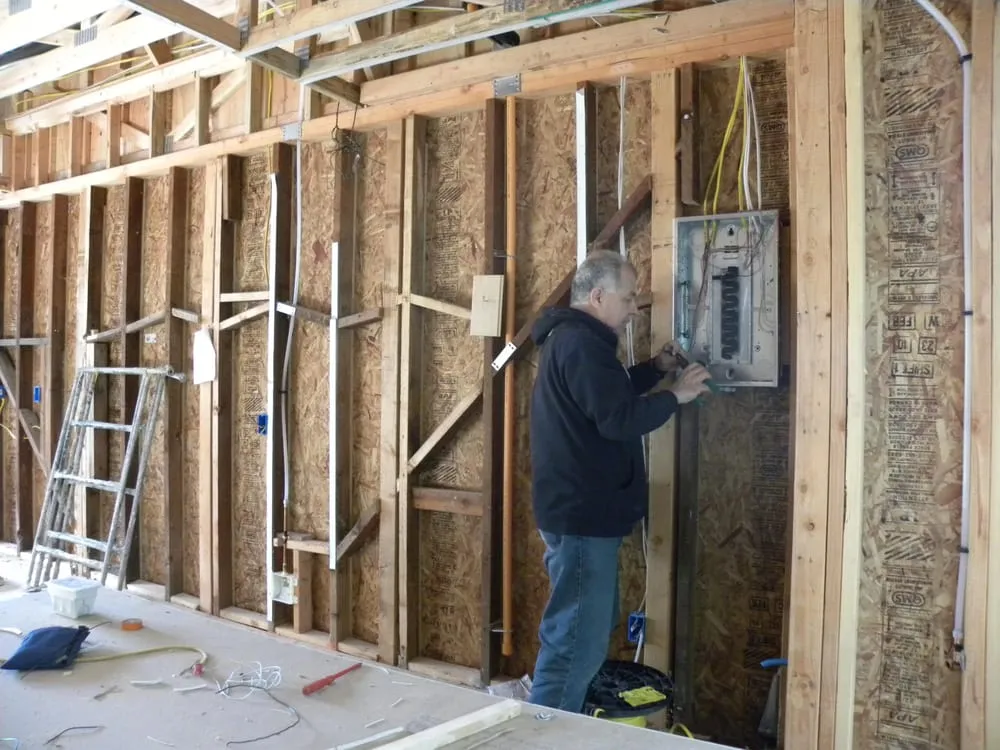 Slide of M& Z Electrical Contractor