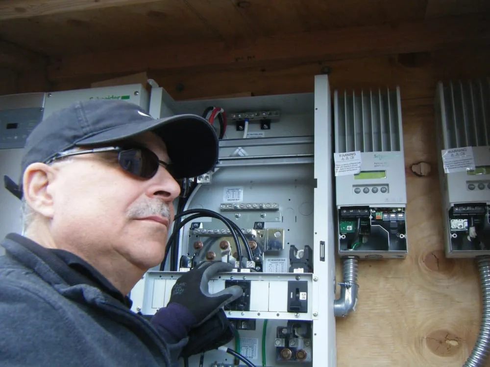 Slide of M& Z Electrical Contractor