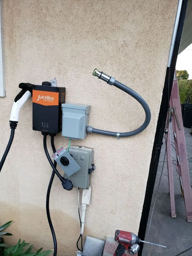 Slide of Mac Electrical