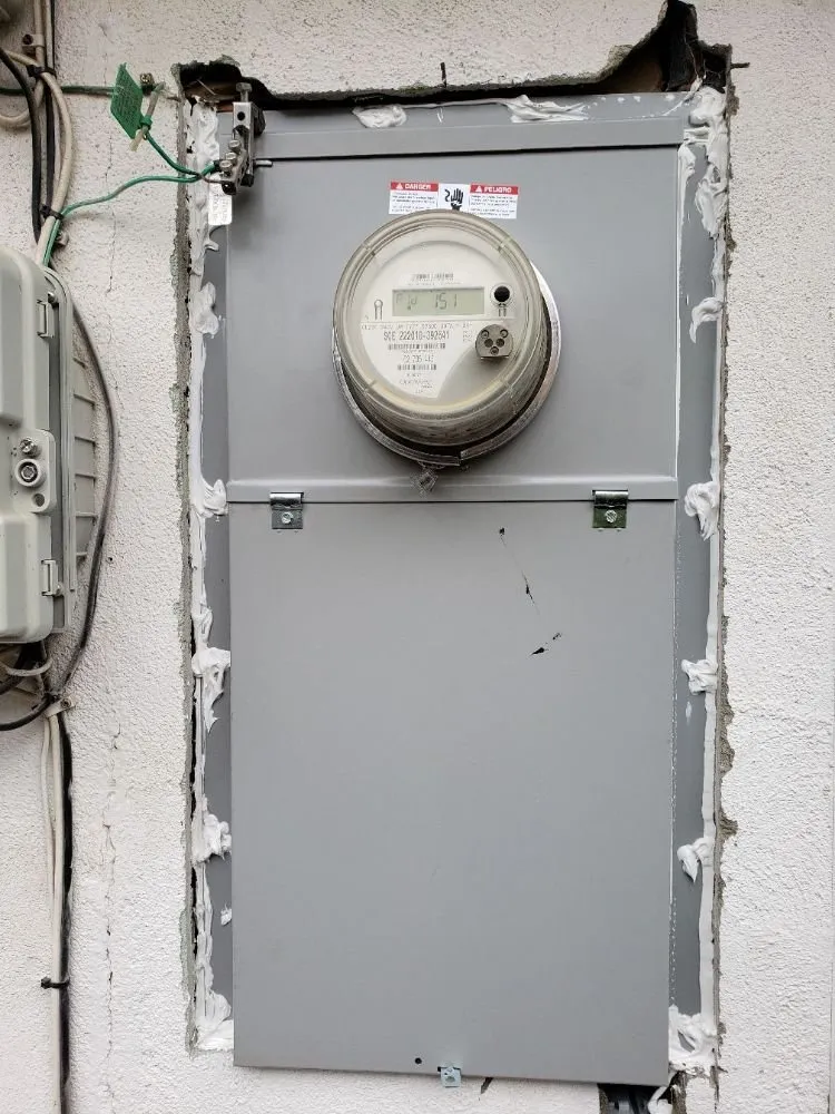 Slide of Mac Electrical