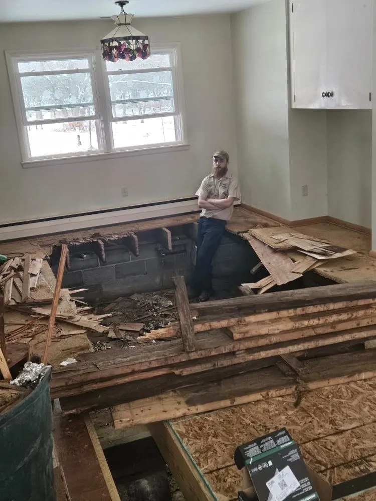 Reliable emergency electrical service experts serving , - MacGregor Enterprises Handyman Services