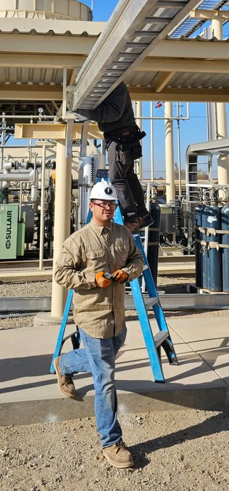 Slide of Macias Electric