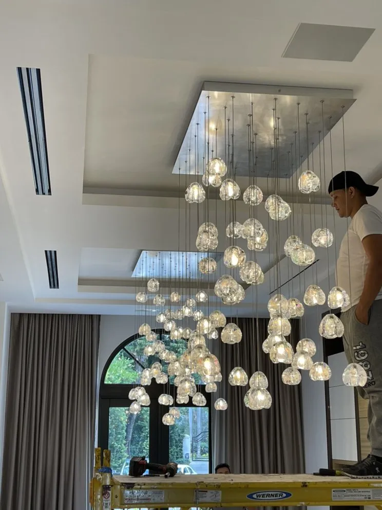 Certified electrician providing outlet and switch repair in Princeton, FL - Macias Services