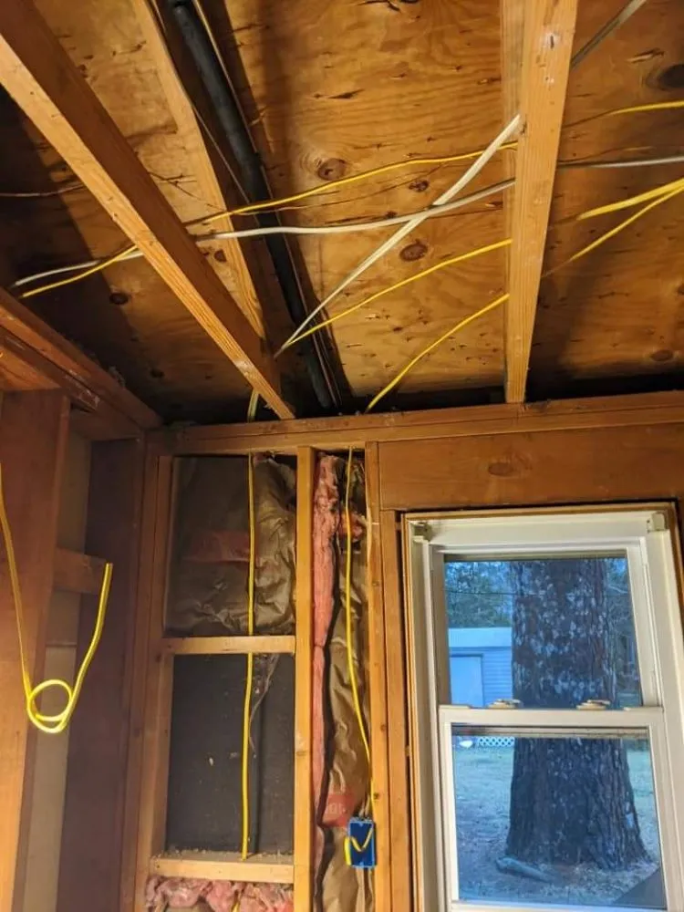 Slide of Mack's Electrical Solutions